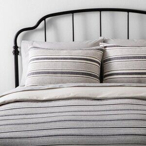 Full/Queen Textured Stripe Quilt Comforter Railroad Gray Hearth & Hand Magnolia